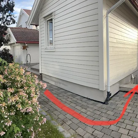 Fin Sokkelleilighet For Inntil 8 Under Ski-vm 2025 - Gratis Parkeringsplass טרונדהיים